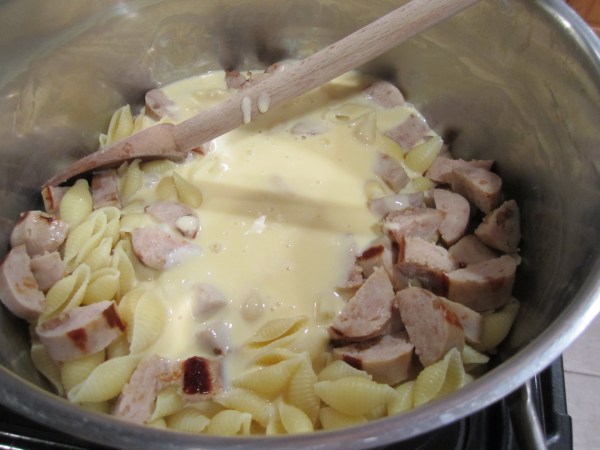 Macoroni and Cheese with Apple Sausage 013