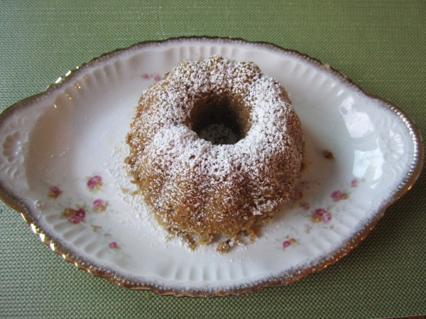 pecan spice cake 021